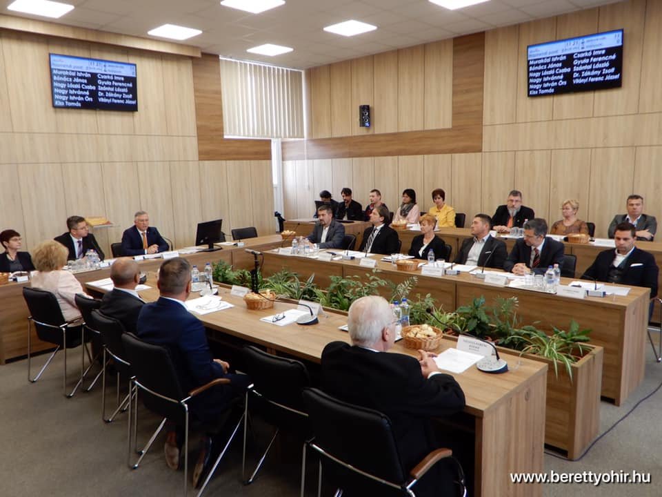 Megalakult a képviselő-testület 24